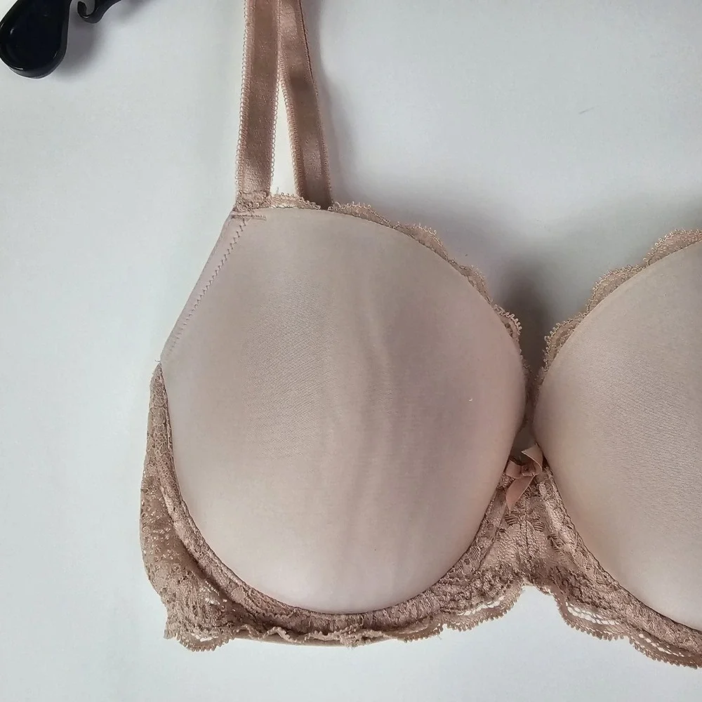 Victoria's Secret Dream Angels 32DDD Lined Demi Bra Beige Lace Trim Romantic